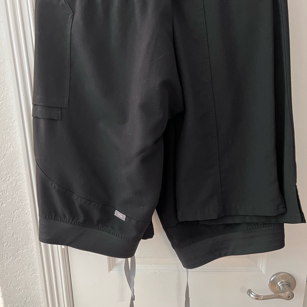Women’s Figs scrub pants